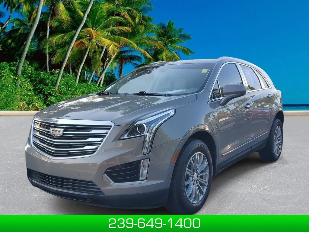2018 Cadillac XT5 Luxury FWD in Bronze Dune Metallic — front three-quarter view